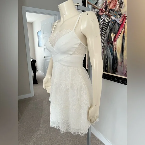 NWT BCBGMaxAzria “Josanna” White Lace Mini Dress 🤍 - Picture 7 of 16